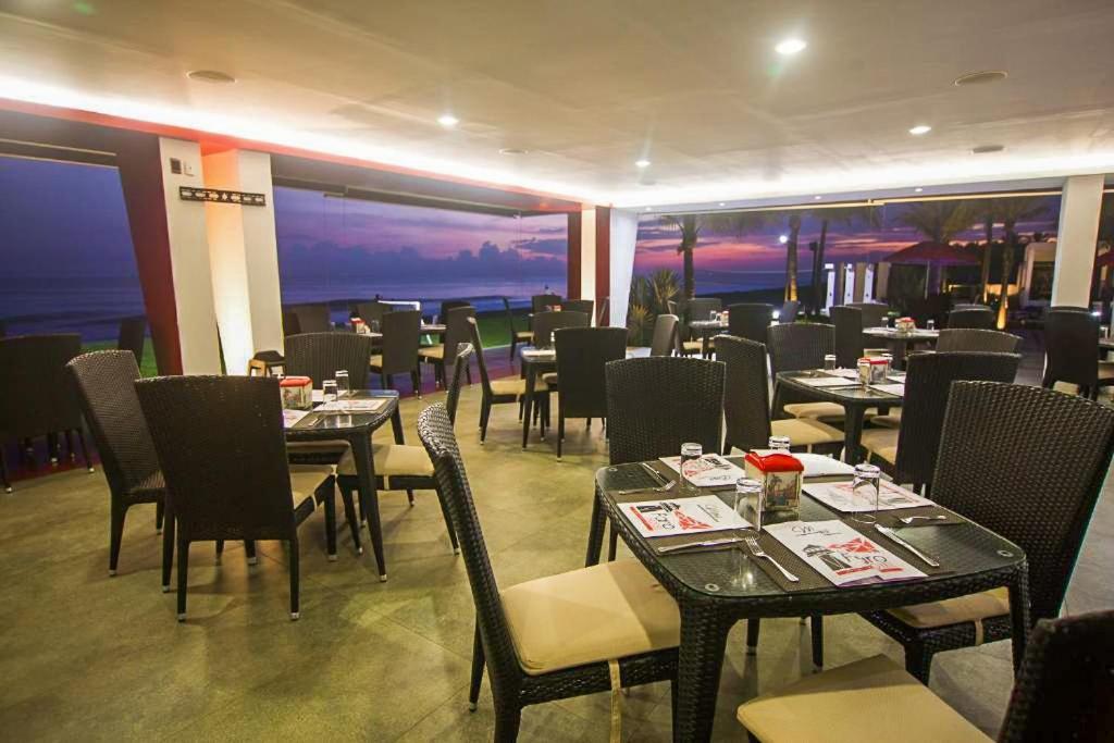 Hotel El Faro Monterrico Esterno foto
