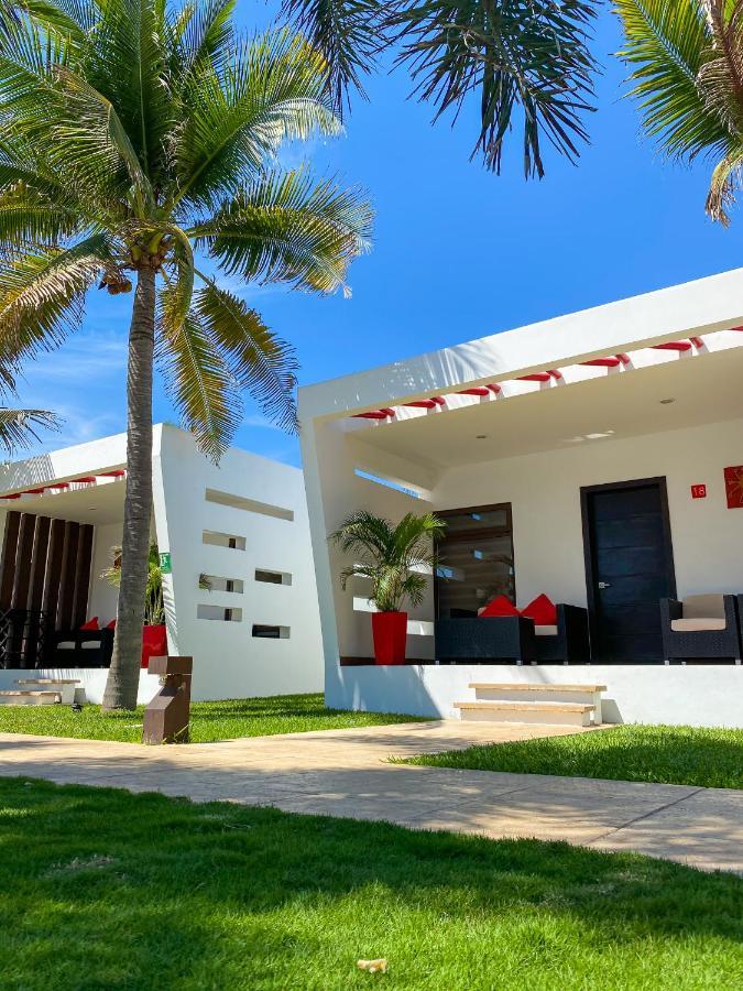 Hotel El Faro Monterrico Esterno foto