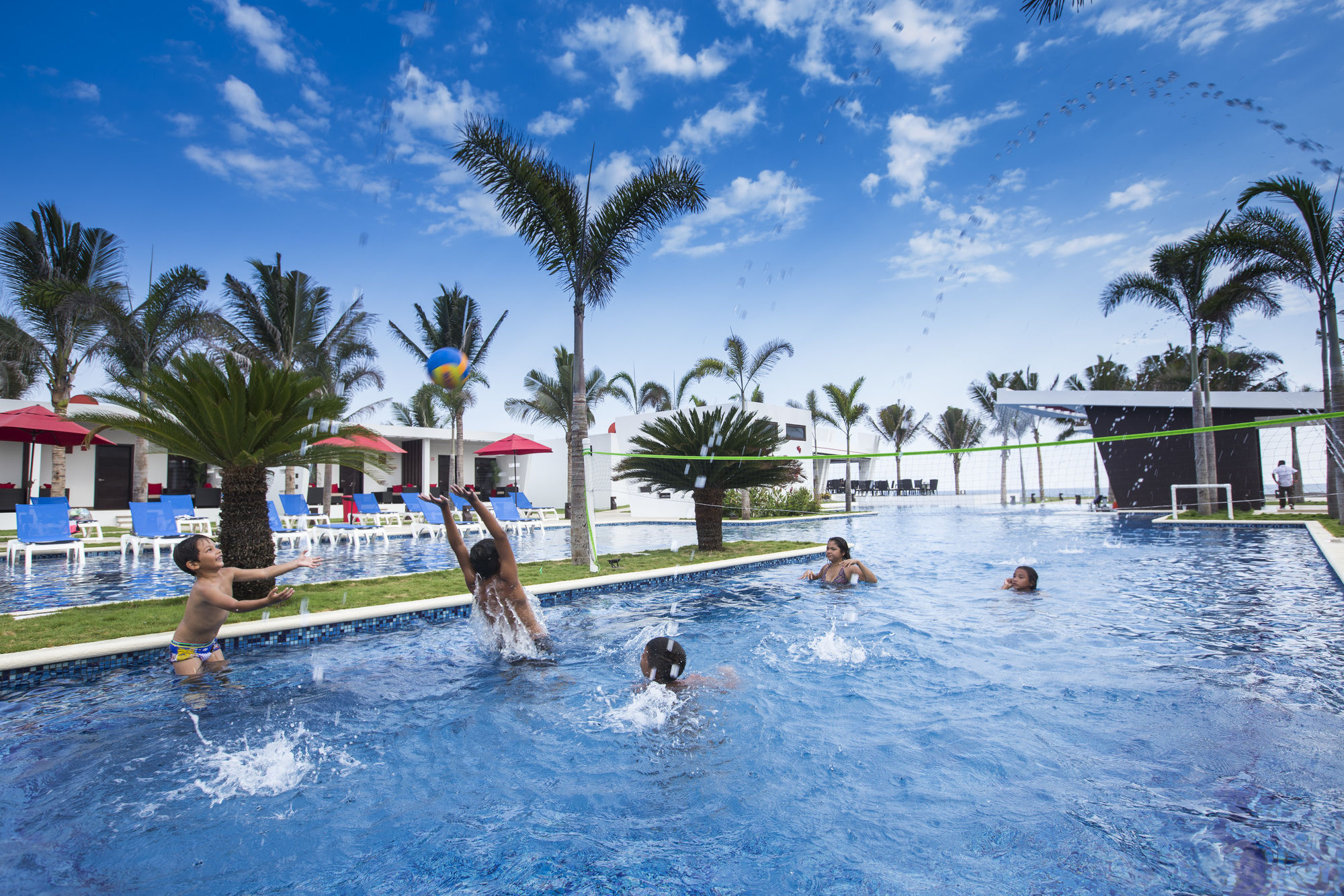 Hotel El Faro Monterrico Esterno foto