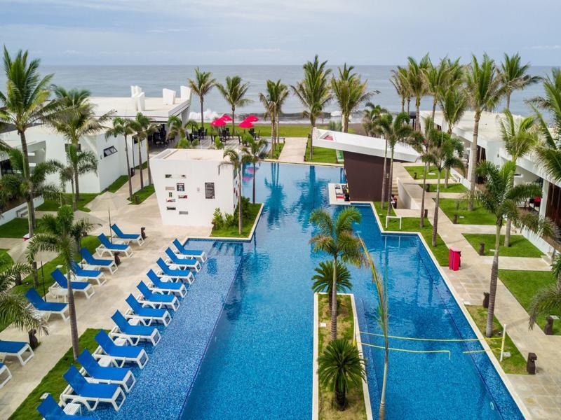 Hotel El Faro Monterrico Esterno foto